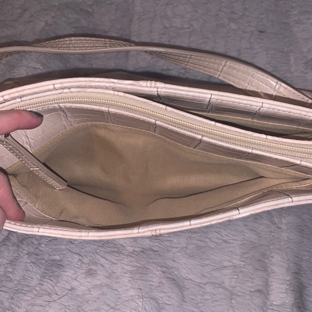 First Issue Purse - Picture 5 of 5